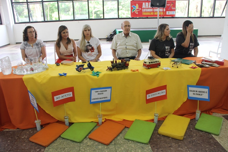 A Prefeitura Municipal de Araguari, por meio da Secretaria do Trabalho e Ação Social promoveu nesta quarta-feira, 6, a Capacitação em Serviço do Programa de Erradicação do Trabalho Infantil (PETI).