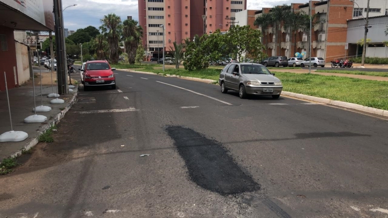 A Prefeitura de Araguari, através da Secretaria de Obras informa sobre operação tapa-buracos realizada nesta quinta-feira (07)