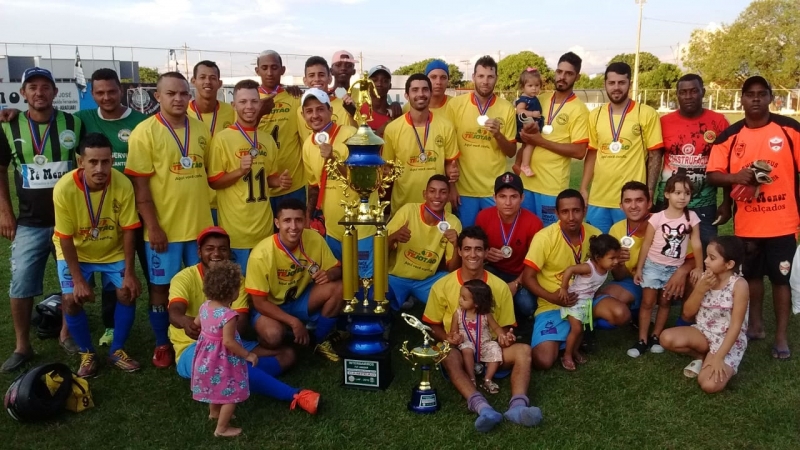 A Prefeitura de Araguari, por meio da Secretaria de Esportes e Juventude, e em parceria com a Liga Araguarina de Futebol realizou a final do Campeonato Interbairros 2019.