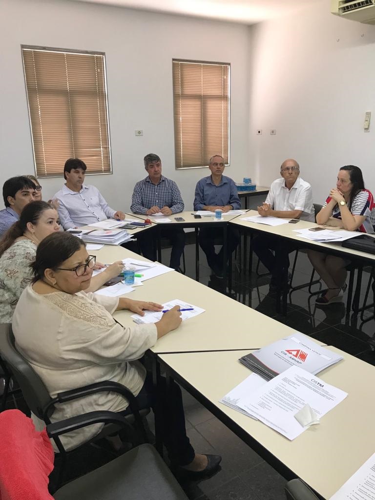 O Prefeito Marcos Coelho participou de uma Assembleia Geral na manhã desta sexta-feira (11), na sede do consórcio no distrito industrial em Uberlândia, onde os procedimentos realizados por meio do Consórcio Público Intermunicipal de Saúde do Triângulo Mineiro - CISTM foram avaliados.