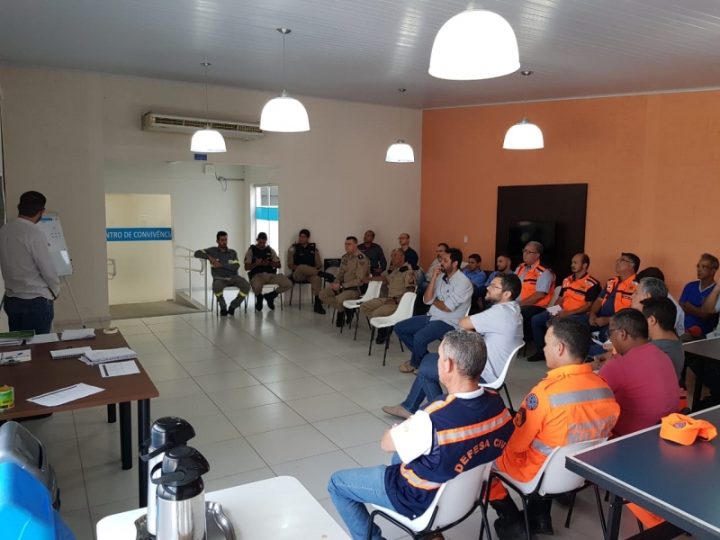 A Prefeitura de Araguari, através da Defesa Civil participou na manhã de hoje (16), de um treinamento específico simulado com diretores do Consórcio Capim Branco de Energia – CCBE.