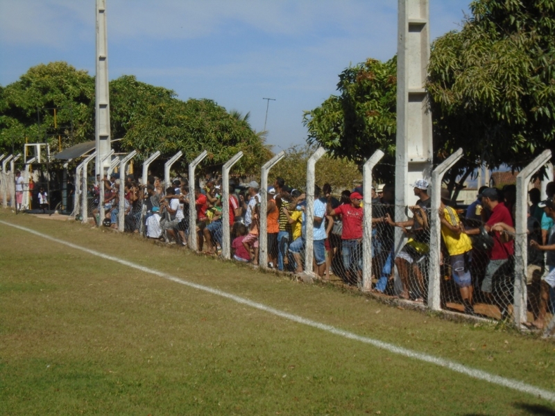 A Prefeitura de Araguari, através da Secretaria de Esportes e Juventude e em parceria com a Liga Araguarina de Futebol mantém a sequência do Campeonato Interbairros 2019.