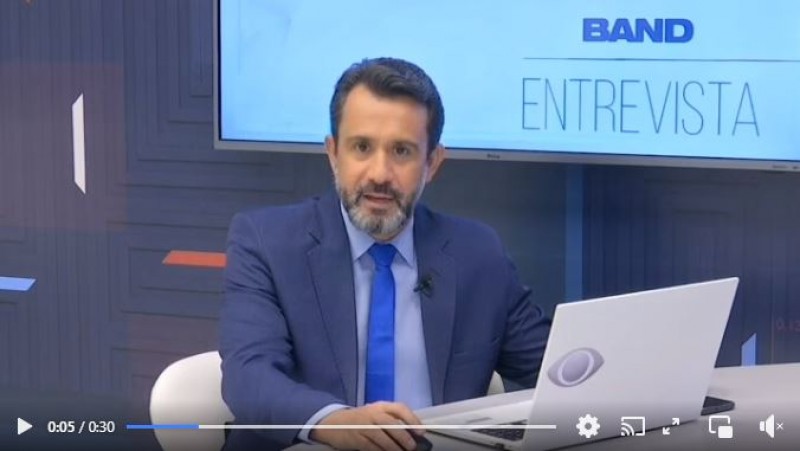 O Band Entrevista de hoje recebe o prefeito de Araguari, Renato Carvalho para um bate-papo com os jornalistas Ricardo Bagnete e Víctor Albergaria.
