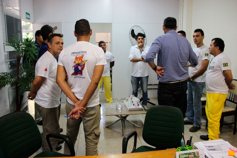 Prefeitura de Araguari recebe representantes de Projeto de Cidadania de empresa local