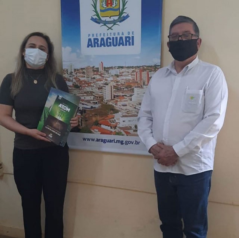 Empresário visita Araguari visando investimentos no município