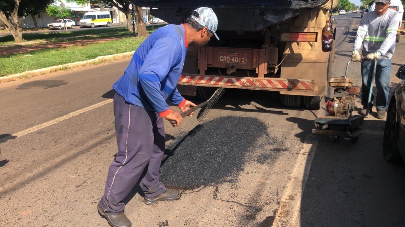 Prefeitura de Araguari informa sobre os serviços da Operação Tapa-Buracos