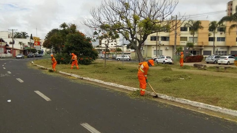 Limpeza pública é retomada e cronograma irá atender todos os bairros e região central