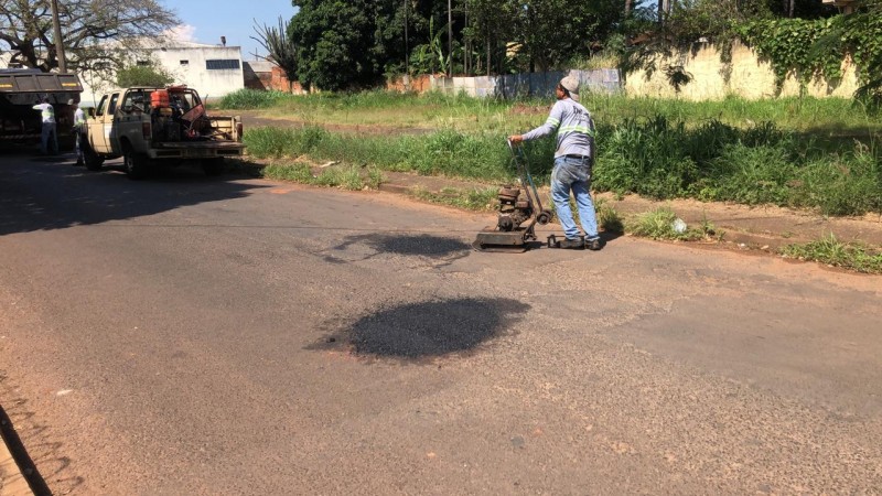 A Prefeitura de Araguari informa sobre Operação Tapa-Buraco nesta quarta-feira (03)