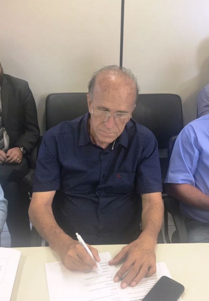 Prefeito Marcos Coelho é eleito para a diretoria da Frente Mineira de Prefeitos