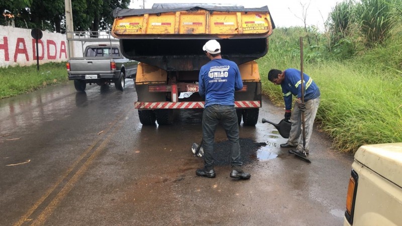 Prefeitura de Araguari informa sobre os serviços da Operação tapa-buraco