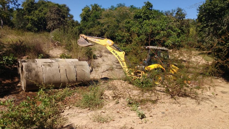 Prefeitura de Araguari trabalha na recuperação da ponte na região do Lago Azul