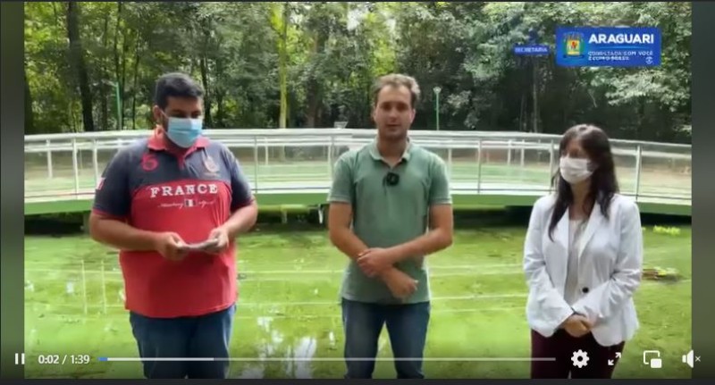 Peixes em um dos lagos no interior do Bosque de Araguari apareceram mortos na manhã desta quarta-feira (2).