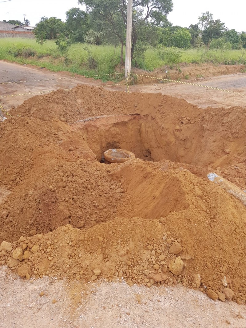 SAE recompõe obras de saneamento nas ruas José Monteiro e Marieta Vieira de Queiroz no bairro Vieno