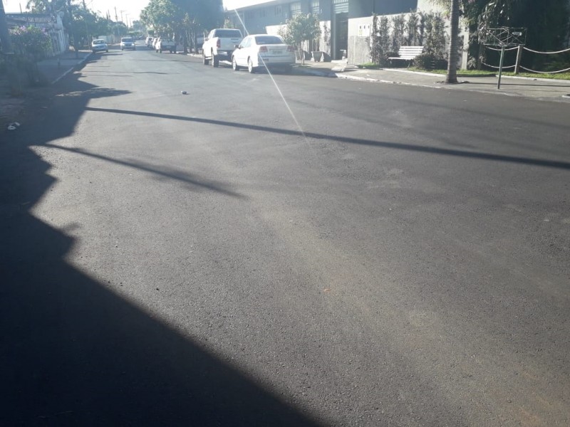 Obras de recapeamento contemplam rua Jaime Araújo e vias do bairro Gutierrez 