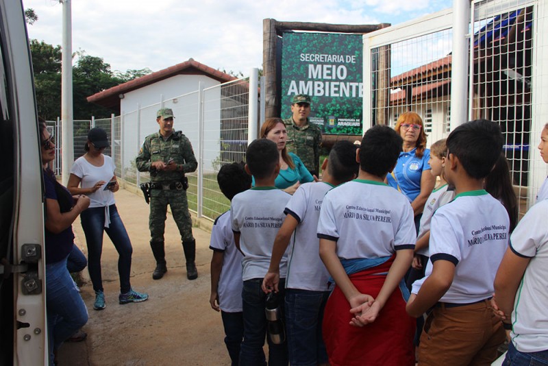 Prefeitura de Araguari inicia atividades alusivas a Semana do Meio Ambiente com visita de alunos a Mata do Desamparo