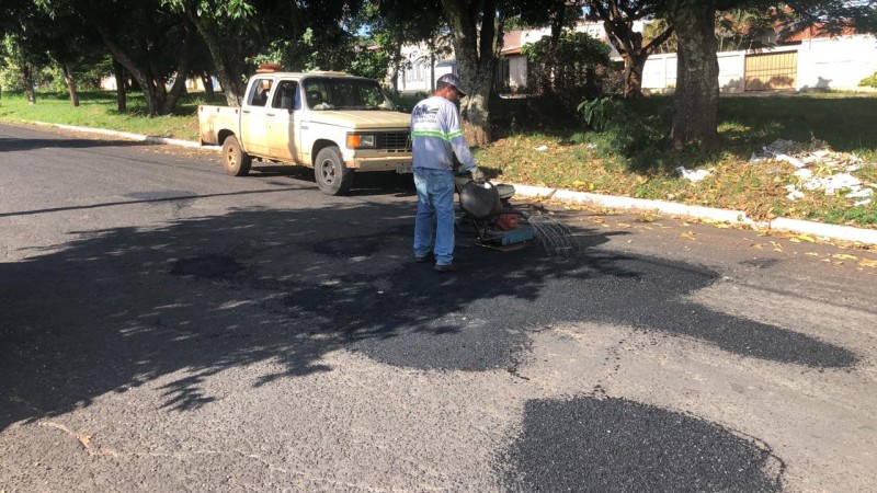 Prefeitura de Araguari informa sobre os serviços da Operação Tapa-Buraco