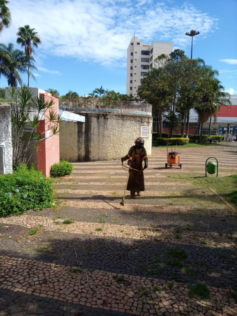 Prefeitura mantém cronograma de limpeza pública no município