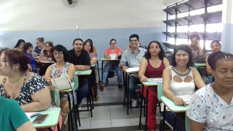 Prefeitura de Araguari implanta Diário de Classe Eletrônico nos Centros Municipais