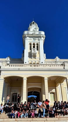 Pesquisa aponta que 70% dos brasileiros estão insatisfeitos com a qualidade do sono. Estresse, ansiedade e uso excessivo de tecnologia são apontados como principais causas. Confira dicas para melhorar a qualidade do sono e garantir uma vida mais saudável.