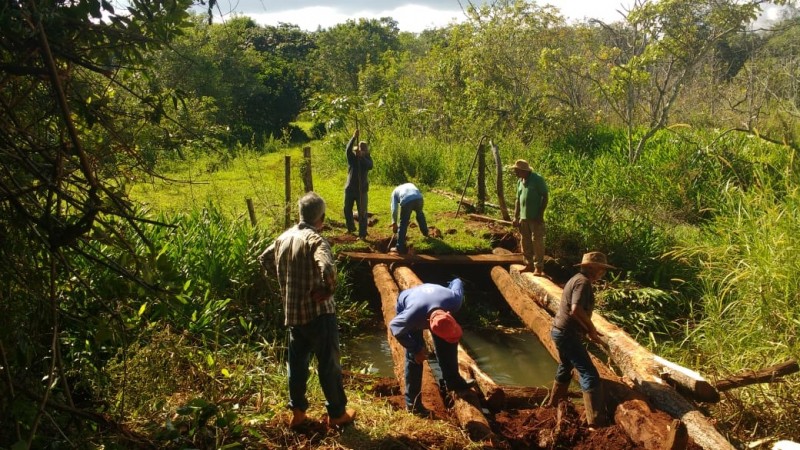 *Ação para recuperação de pontes acontece na Zona Rural de Araguari*