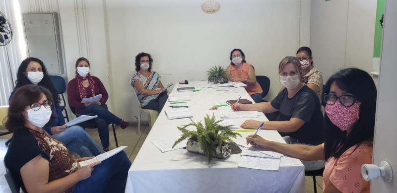 Equipe técnica da Secretaria de Educação estuda a melhor forma de manter a qualidade do ensino municipal durante a pandemia