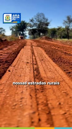 Prefeitura de Araguari investe na manutenção das estradas rurais, garantindo segurança e mobilidade na região da Macaúba. Ação faz parte de cronograma de melhorias para valorizar a zona rural e facilitar o escoamento da produção. Compromisso com desenvolv