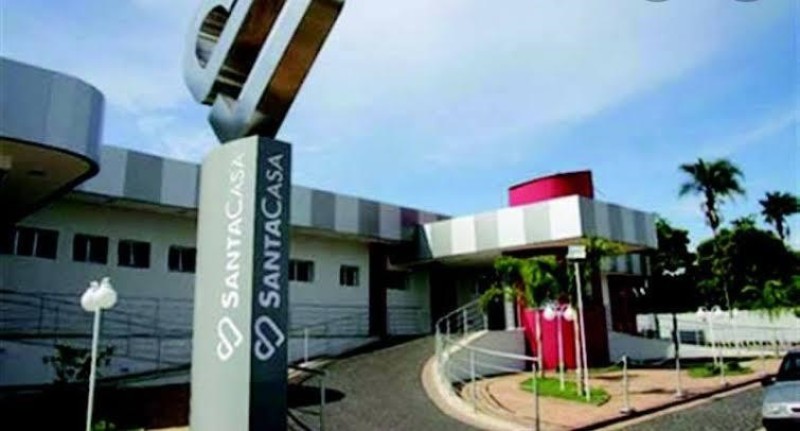 Araguari passa a contar apenas com 10 leitos de UTI COVID