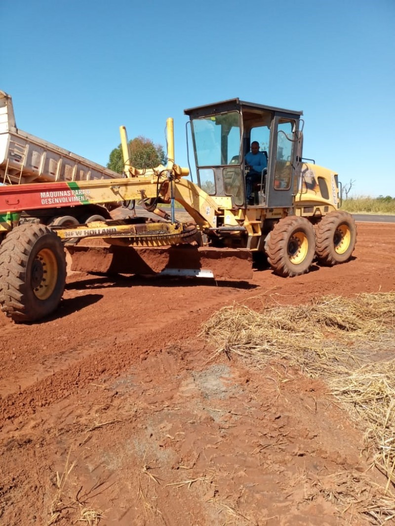 Secretaria de Obras encerra mês de maio com vários serviços prestados na zona rural de Araguari