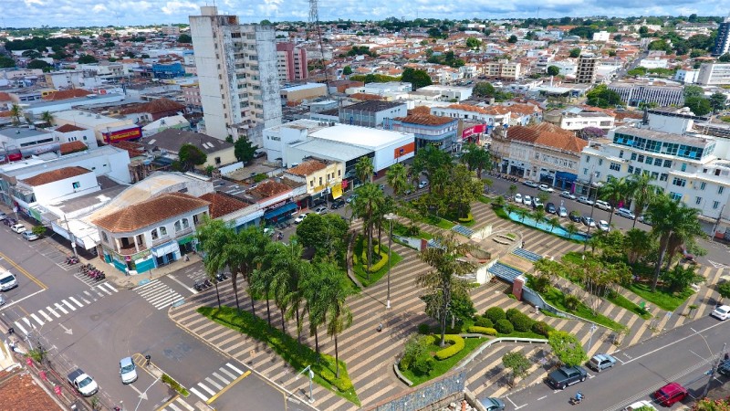 Prefeitura de Araguari elabora projeto de revitalização da Praça Manoel Bonito 