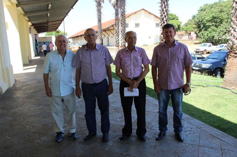 Prefeito discute estrutura para atendimento do SAMU em Araguari