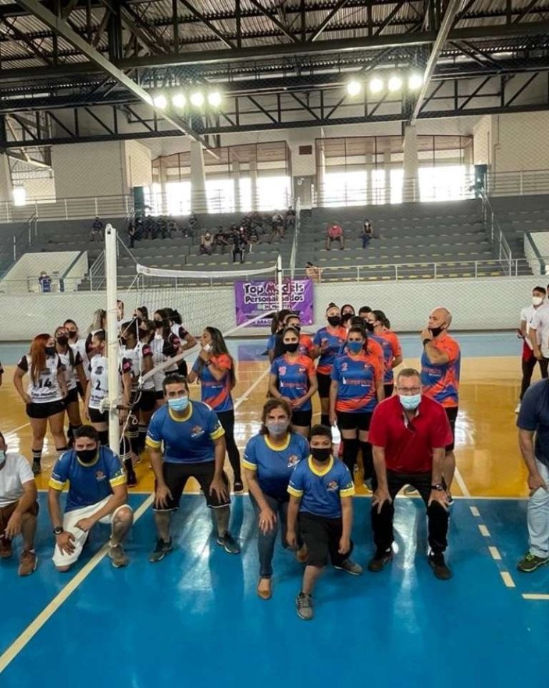 Campeonato Indor de Vôlei Feminino abrilhanta as festividades do aniversário de Araguari
