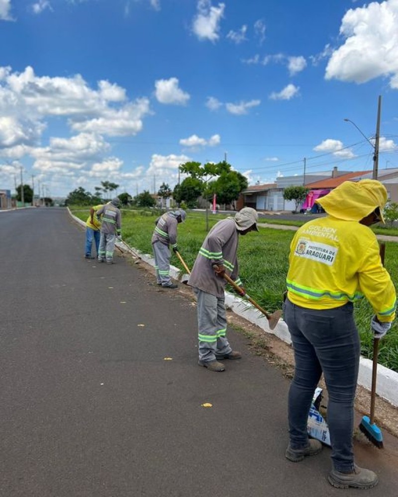 Avenidas passam por manutenção e secretaria inicia o serviço de limpeza nesta quinta-feira em Piracaíba