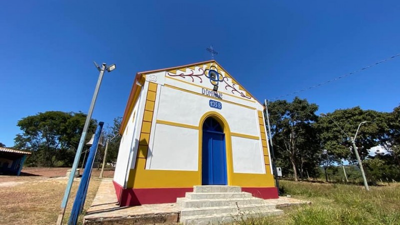 Secretário visita comunidade de Florestina e vistoria limpeza no local 