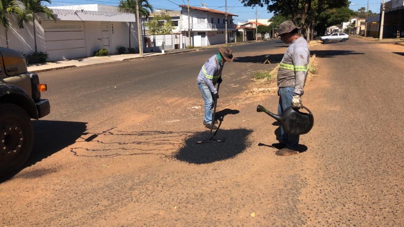 Prefeitura de Araguari informa sobre os serviços da Operação Tapa-Buracos