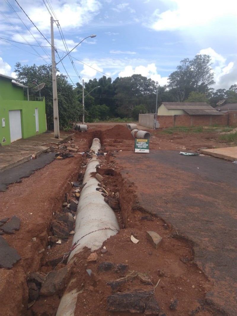 Prefeitura de Araguari trabalha na finalização das obras da Rua Abolição no Bairro do Bosque