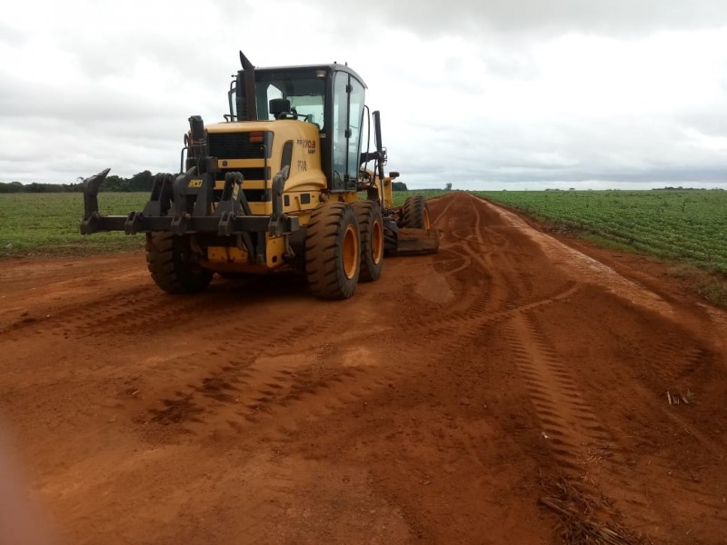 Prefeitura de Araguari continua o trabalho de recuperação das estradas rurais