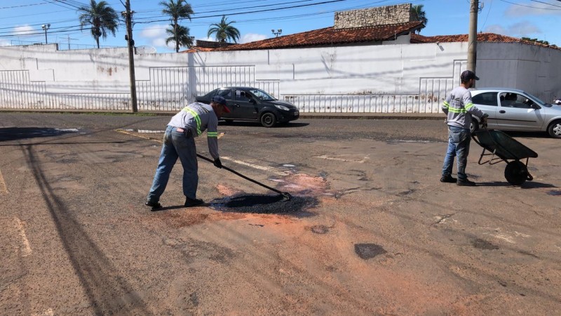 Prefeitura de Araguari informa sobre os serviços da Operação tapa-buracos na cidade