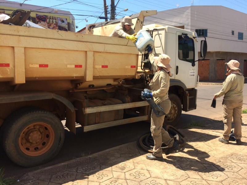 Mutirão de limpeza da Prefeitura de Araguari no bairro Novo Horizonte recolhe mais de 12 toneladas de material