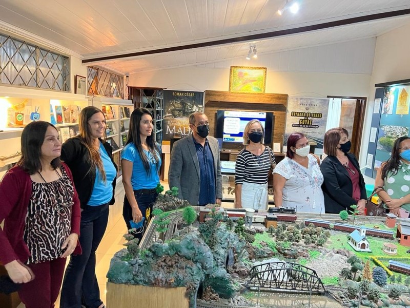 Educação de Araguari em Movimento