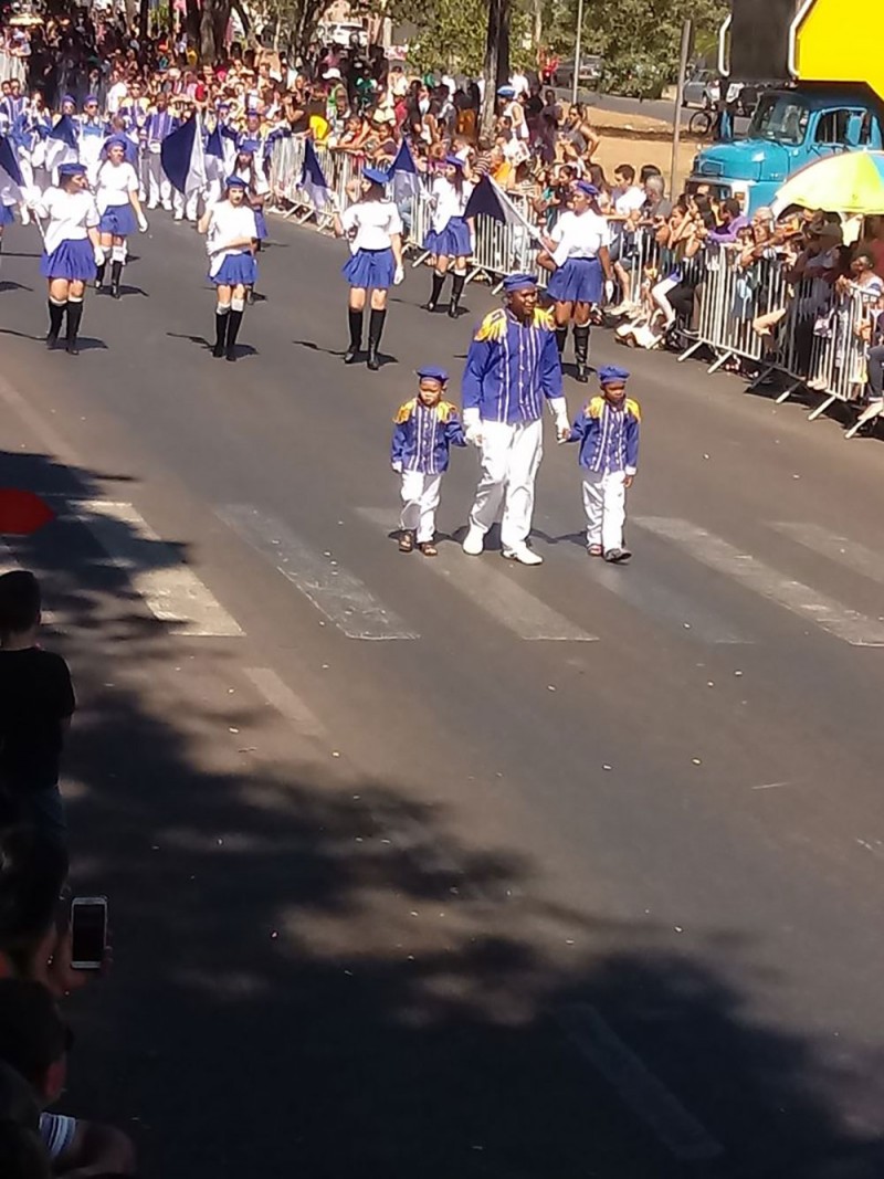Araguari realizou desfile cívico em comemoração ao Dia da Independência