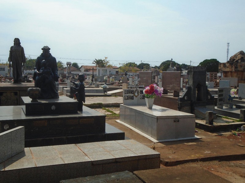 Recadastramento de sepulturas no Cemitério Bom Jesus encerra nesta sexta-feira (29)