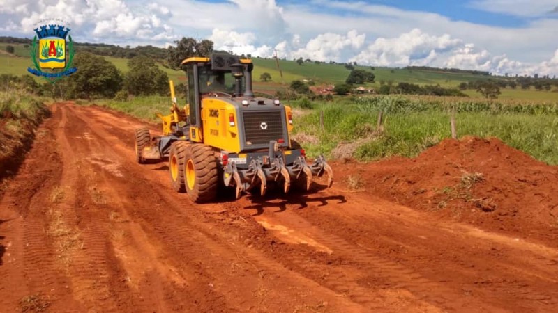 Secretaria de Obras amplia manutenção das estradas rurais do município