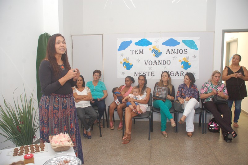 Curso de Medicina Alternativa diploma e empodera mulheres araguarinas