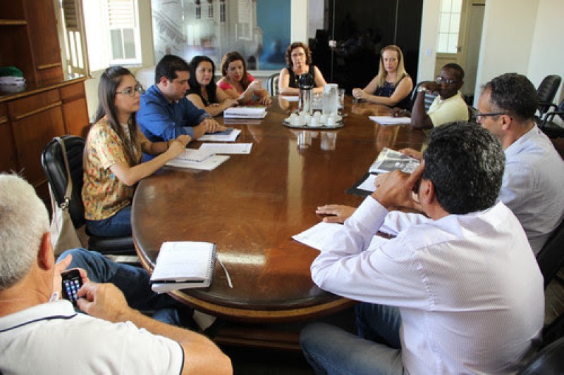 Prefeitura Municipal de Araguari firma parceria com Sebrae Minas