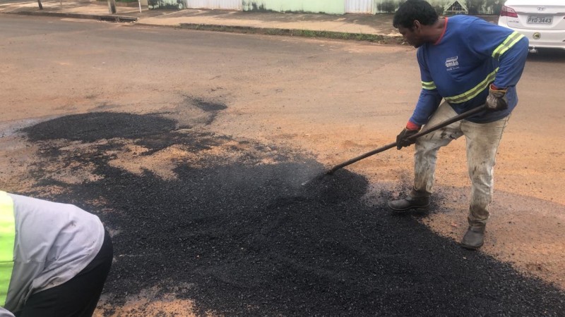 Bairros recebem a operação Tapa-Buracos nesta sexta-feira (21) em Araguari