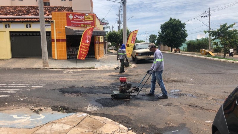 Prefeitura de Araguari informa sobre os serviços da Operação Tapa-buracos