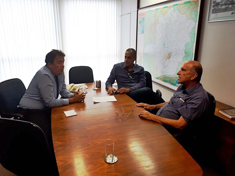 Prefeito e Secretário participam de reunião no DER – Departamento de  Estradas e Rodagens em Belo Horizonte