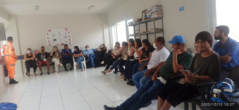 Profissionais da saúde participam de curso de primeiros socorros com militares do Corpo de Bombeiros 