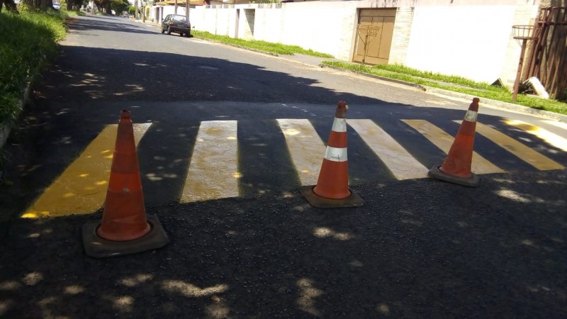 A prefeitura de Araguari, através da secretaria de Trânsito, Transporte e Mobilidade Urbana, está trabalhando nesta semana, com a ampliação do serviço de reforço da sinalização estratigráfica em Araguari.