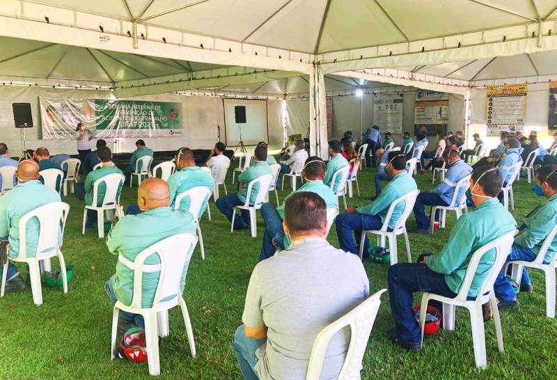 Núcleo de Educação para o Trânsito promove palestra em empresa